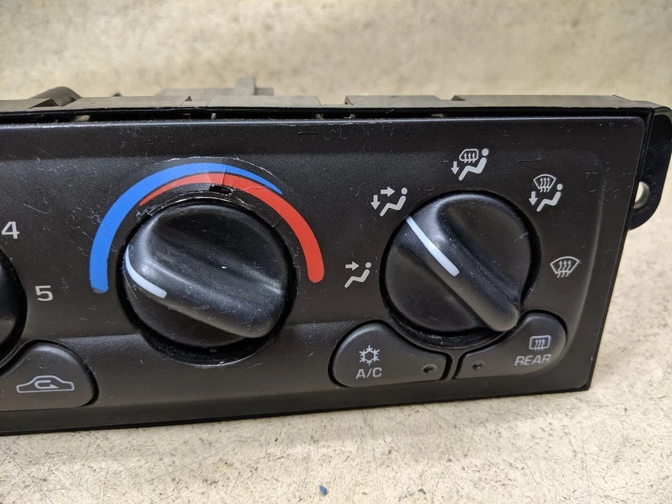 Interruptor de aire acondicionado del calentador de control de temperatura para 01-05 Chevrolet Malibu d80 Foto 4 de 4