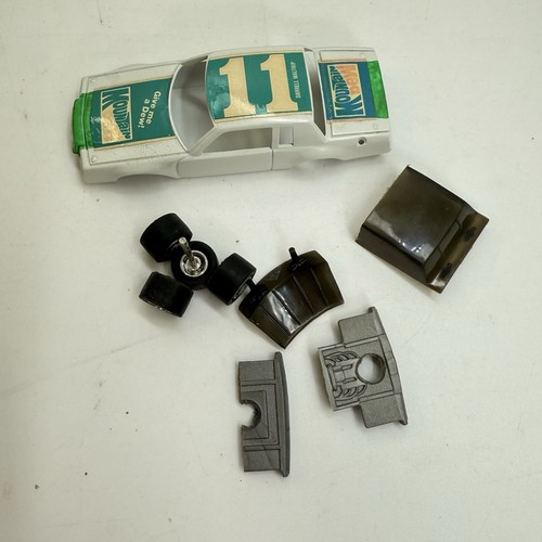 Metal Model Car Parts Mountain Dew Race Car Unbuilt Car Parts 1:43? Car Pieces - Bild 2 von 5