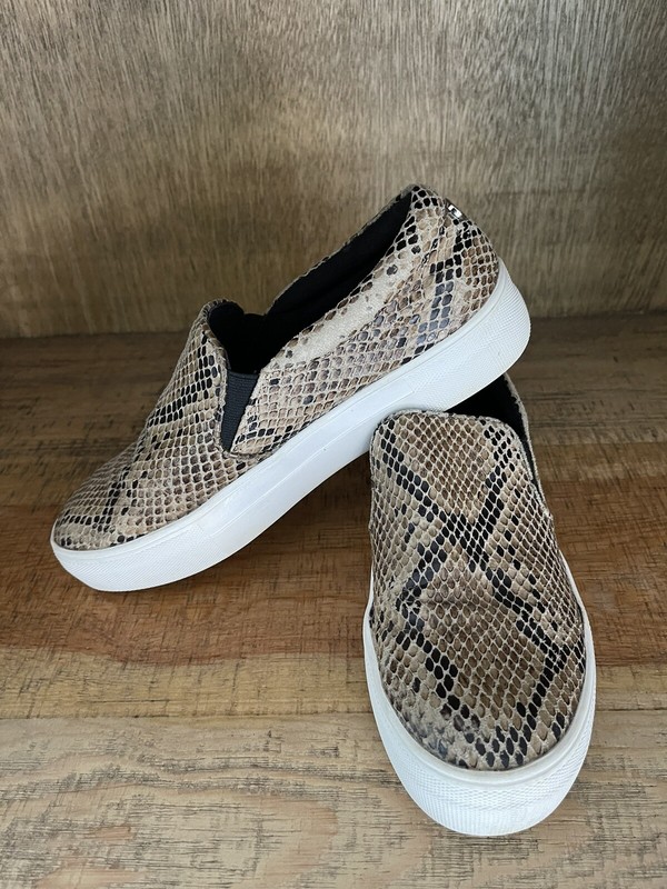 Steve Madden Gills Snake Print Slip-On Platform Sneakers Womens Size 7.5M Shoes