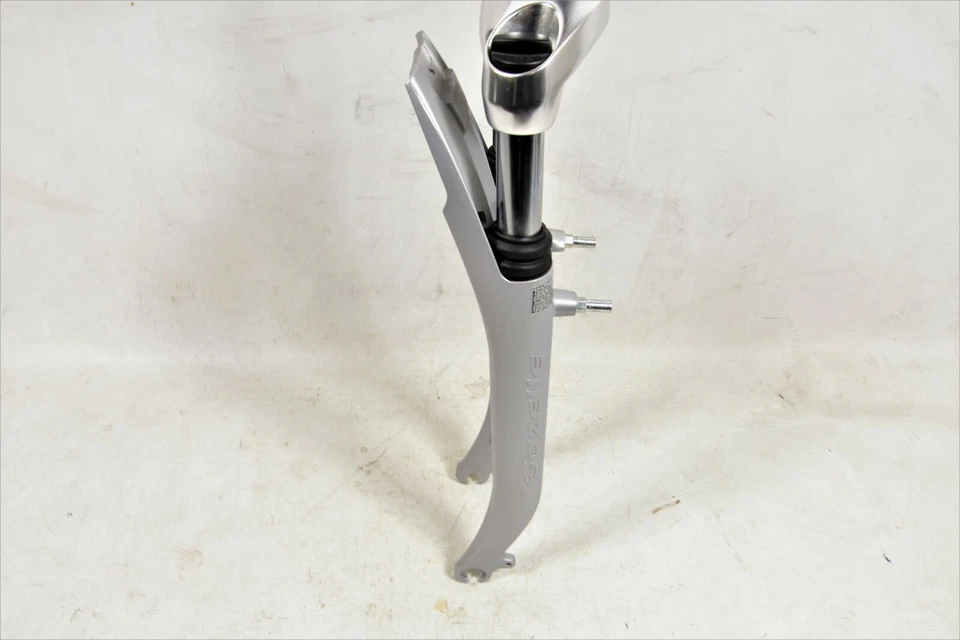 700c DUTCH HYBRID BIKE SUSPENSION FORK GAZELLE 1” STEERER 191mm V BRAKE GREY - Image 2 of 3