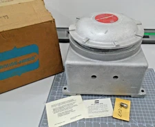 NEW Crouse Hinds GUB03 Outlet Box Hazardous Location Enclosure Aluminum Eaton