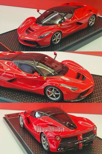 Ferrari LaFerrari 1:18-Scale Diecast Car With A Rossa Corsa Finish And Ferrari Emblems And Graphics