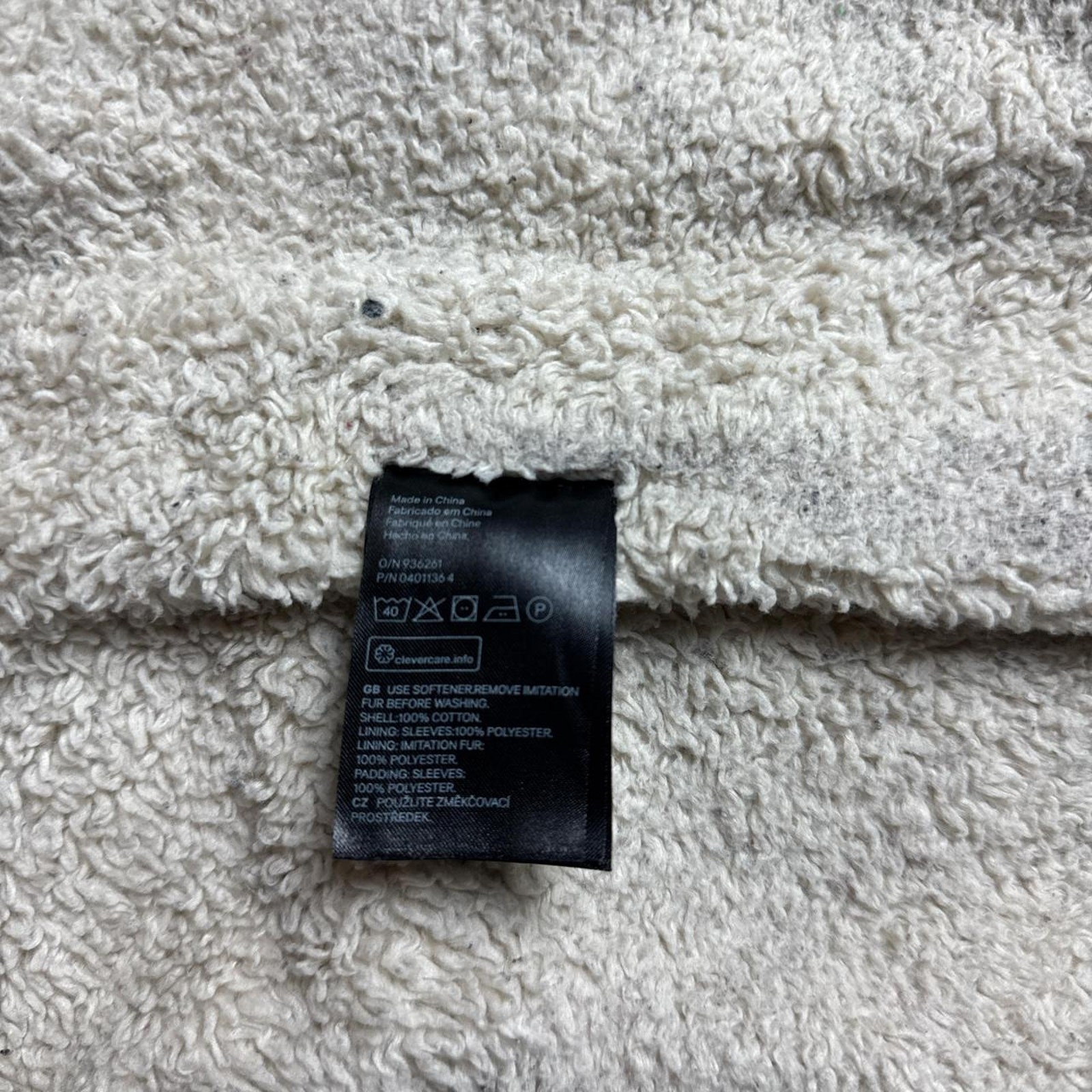 Green sharpa winter jacket jacket - image 3