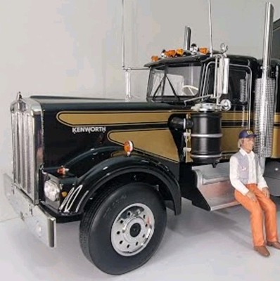 1/18 SCALE ROAD KINGS TRUCK&TRAILER WITH SNOWMMAN FIGURE &PONTIAC  TRANS AM
