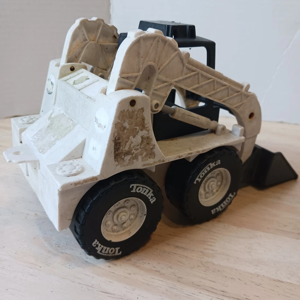 Vintage '03 Tonka Skidsteer Loader Barn Find Man Cave Toy - Image 3 of 4