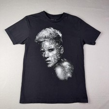 P!NK Shirt Mens Medium Black 2023 Tour Cities Graphic Tee T-Shirt Front Portrait