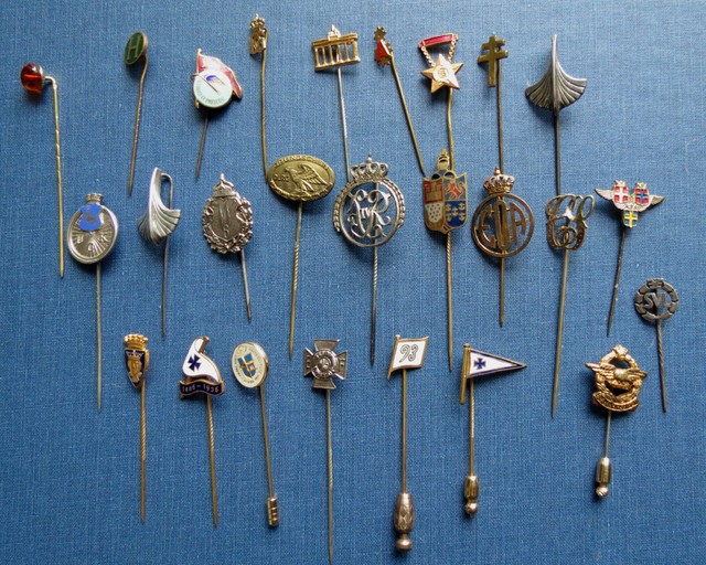 26 ANTIQUE STICK & LAPEL PINS Military British German & Organizations