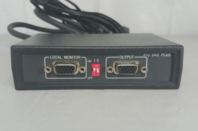 Extron P/2 DA2 Plus 33-1393-01 VGA 2 Output Power Supply Distribution Amplifier