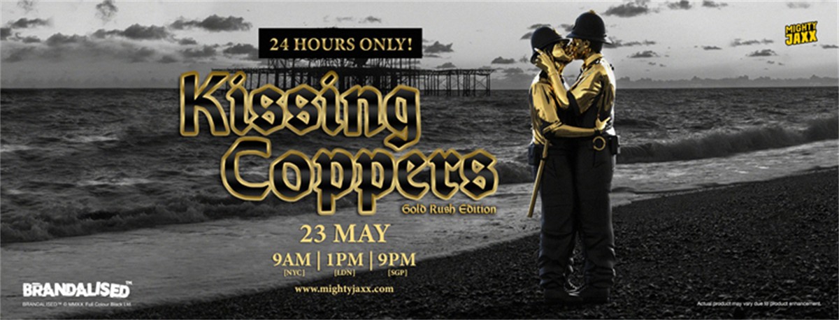 Mighty jaxx BANKSY Kissing Coppers Gold Rush Edition Fashion