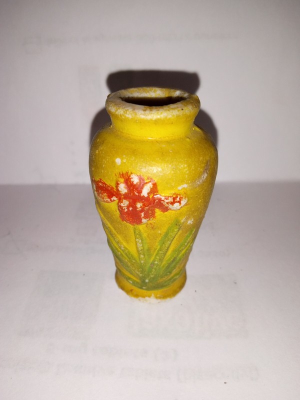 Small Vintage Container / Snuff Jar Extremely Old About An Inch And A Half Tall