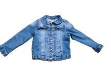 Jeansjacke Gr. 98/104 Pocopiano blau m. Rüschen sehr gut & Schriftzug crazy...