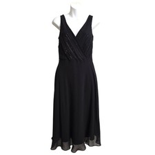 Bloomingdale's Vintage Black V-Neck Beaded Bodice Silk Knee Length Dress Sz 6P