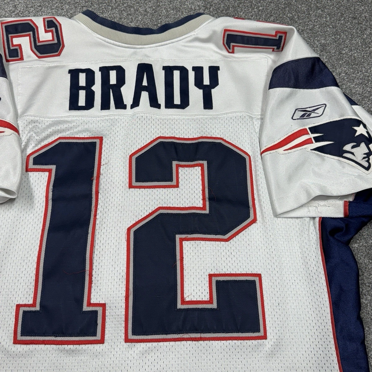 Preços baixos em Tom Brady New England Patriots NFL Camisas