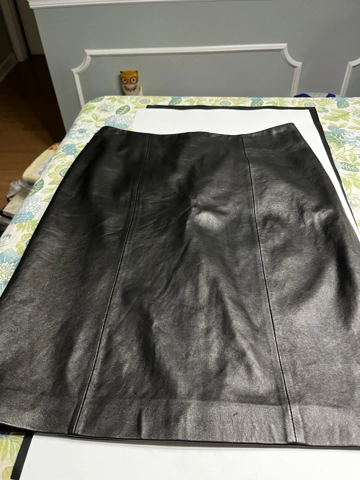 Falda lápiz Talbots 100 % cuero negro mantecosa suave forrada talla 8 precio de venta sugerido por el fabricante 249 USD Foto 3 de 4