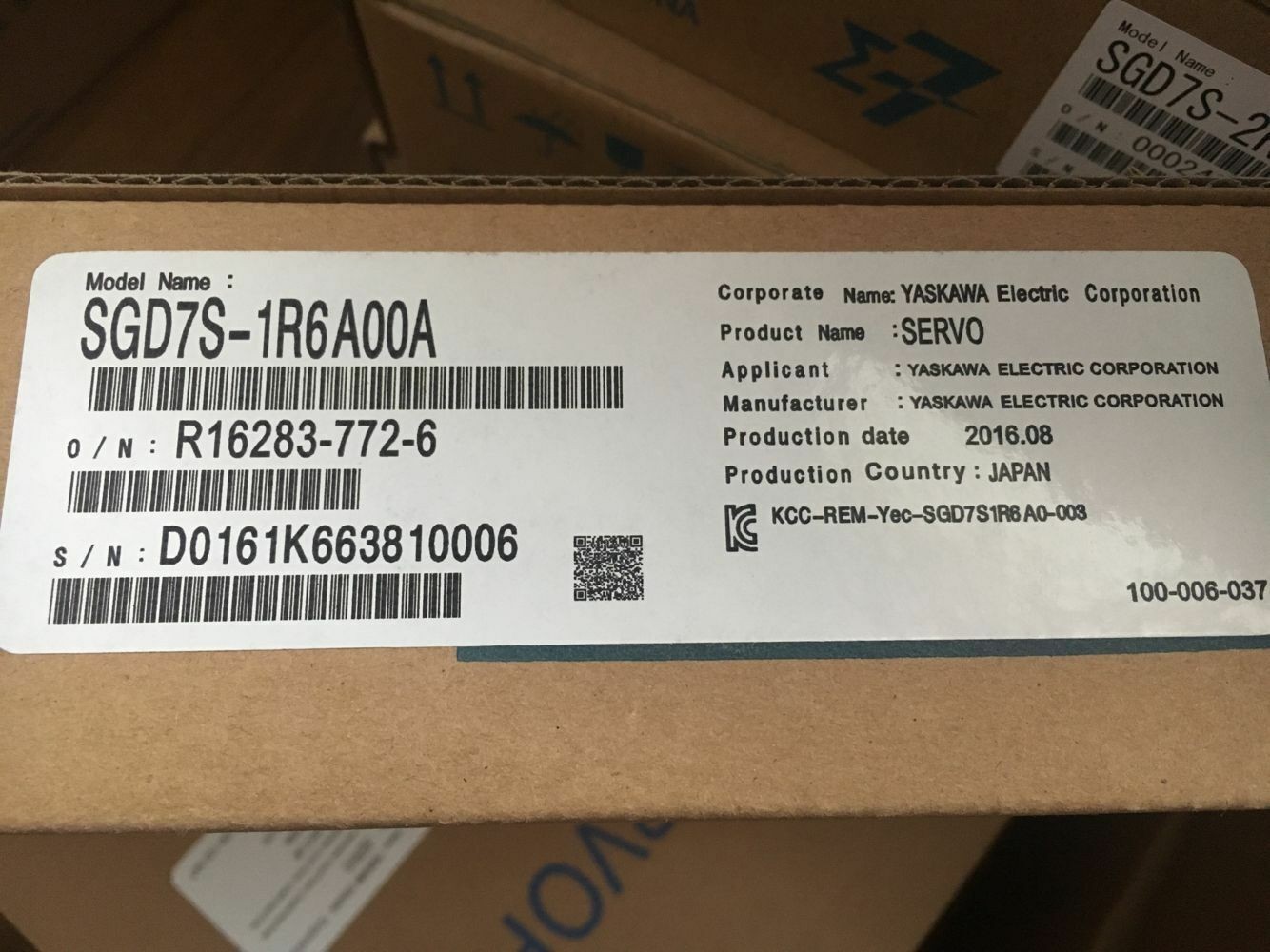 SERVO DRIVER SGD7S-1R6A00A NEW FREE EXPEDITED SHIPPING #A6-37