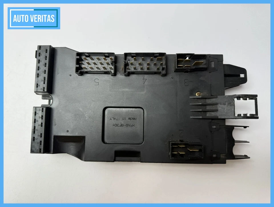 Original MERCEDES-BENZ SPINTER (905) N D fuse box A9015400350 - Image 4 of 4