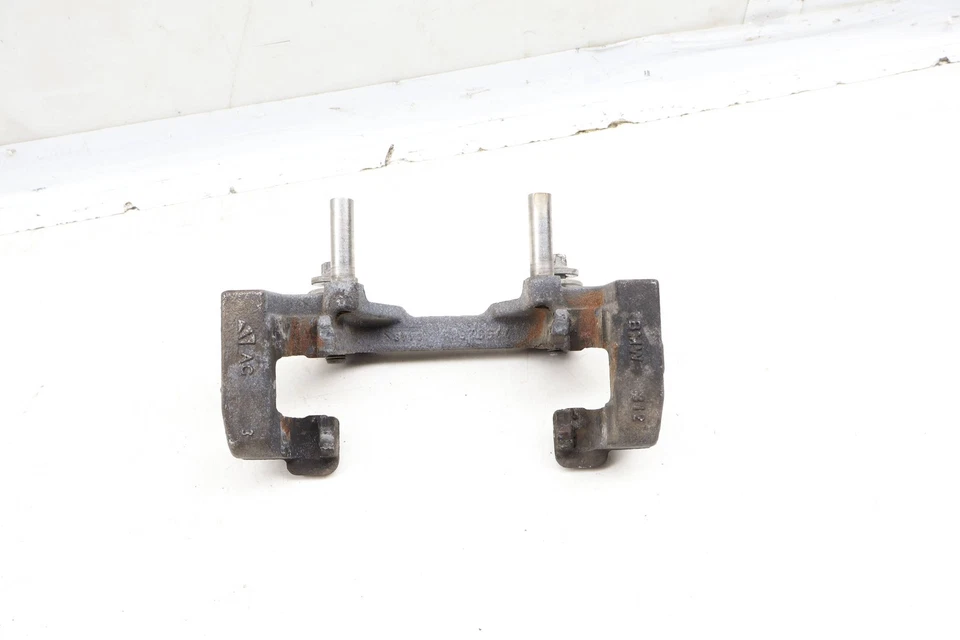 BMW 230I XDRIVE 2017-2021 2,0 L - Porta pinza de freno delantero / soporte 6850971 Foto 3 de 4