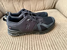 ON CLOUD Sky Running Shoe Youth Size 6 Black White Athletic Comfort Gym Everyday