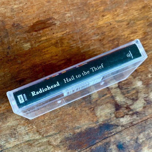 Hail To The Thief by Radiohead (CASSETTE TAPES NM, JUN-2003, EMI RECORDS) - Picture 3 of 11