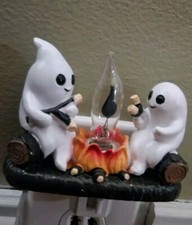 NEW Halloween Ghost Campfire Fire Marshmallow Night Light Flickering Nightlight