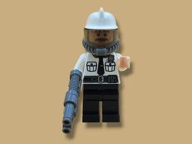 2017 Lego Batman Movie (70901) Mr. Freeze Ice Attack Security Guard Minifigure