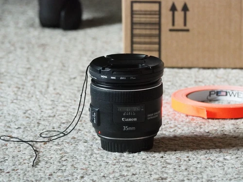 Canon EF 5178B002 35mm F/2 IS UMS Wide Angle Lens