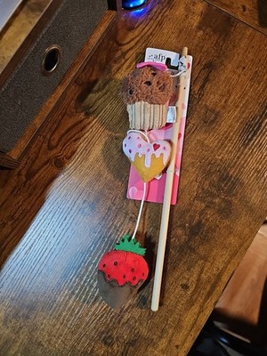 NEW - AFP (All For Pets) Valentines Cat Wand
