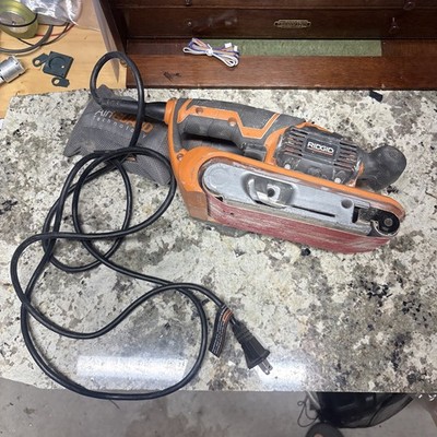 RIDGID R2740 Corded Heavy Duty Variable Speed Belt Sander (No Dust Bag)