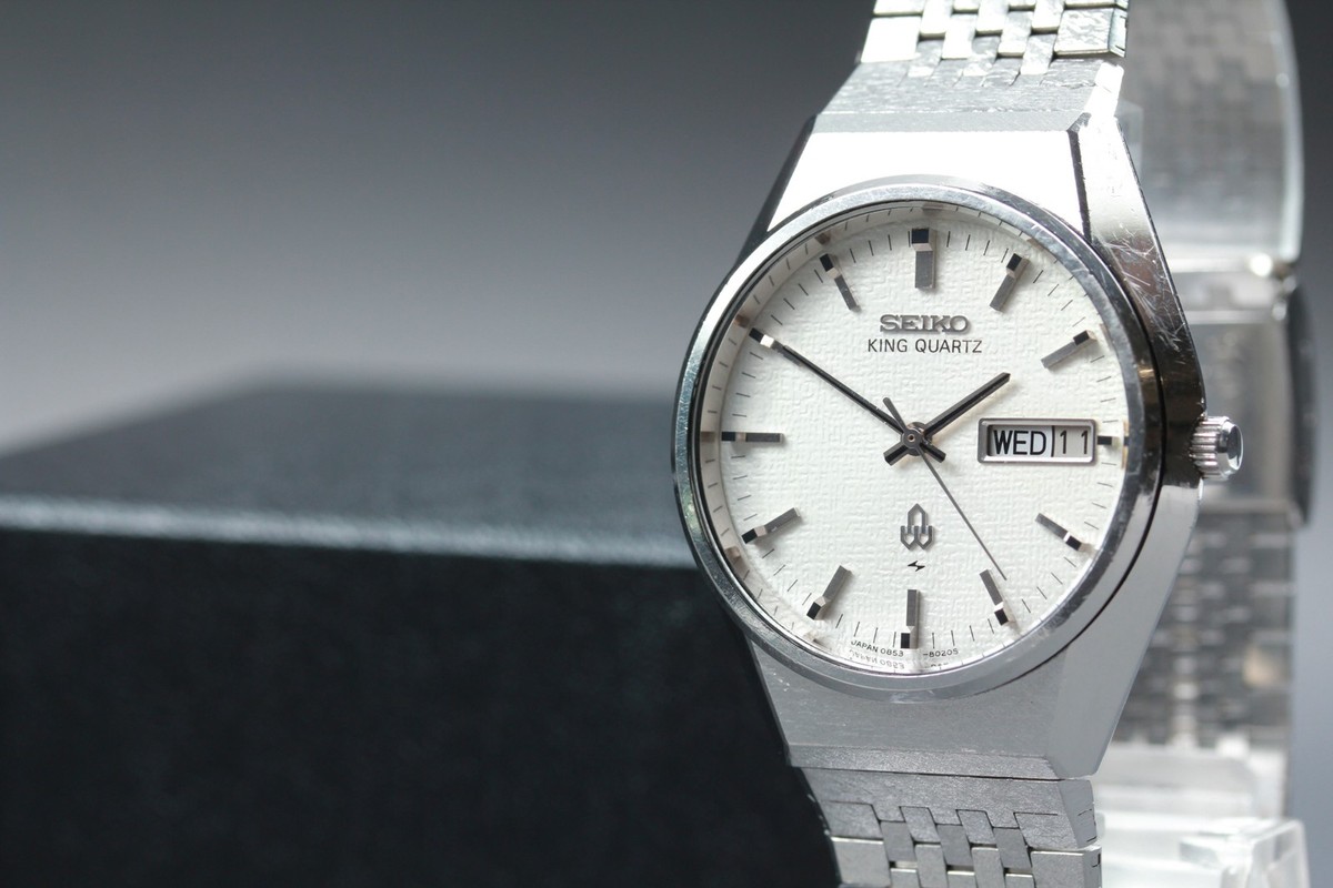 SEIKO KING QUARTZ 白シボダイヤル　1976年製 Vintage 1976 Seiko King Quartz 0853-8025 Day/Date White Dial Mens