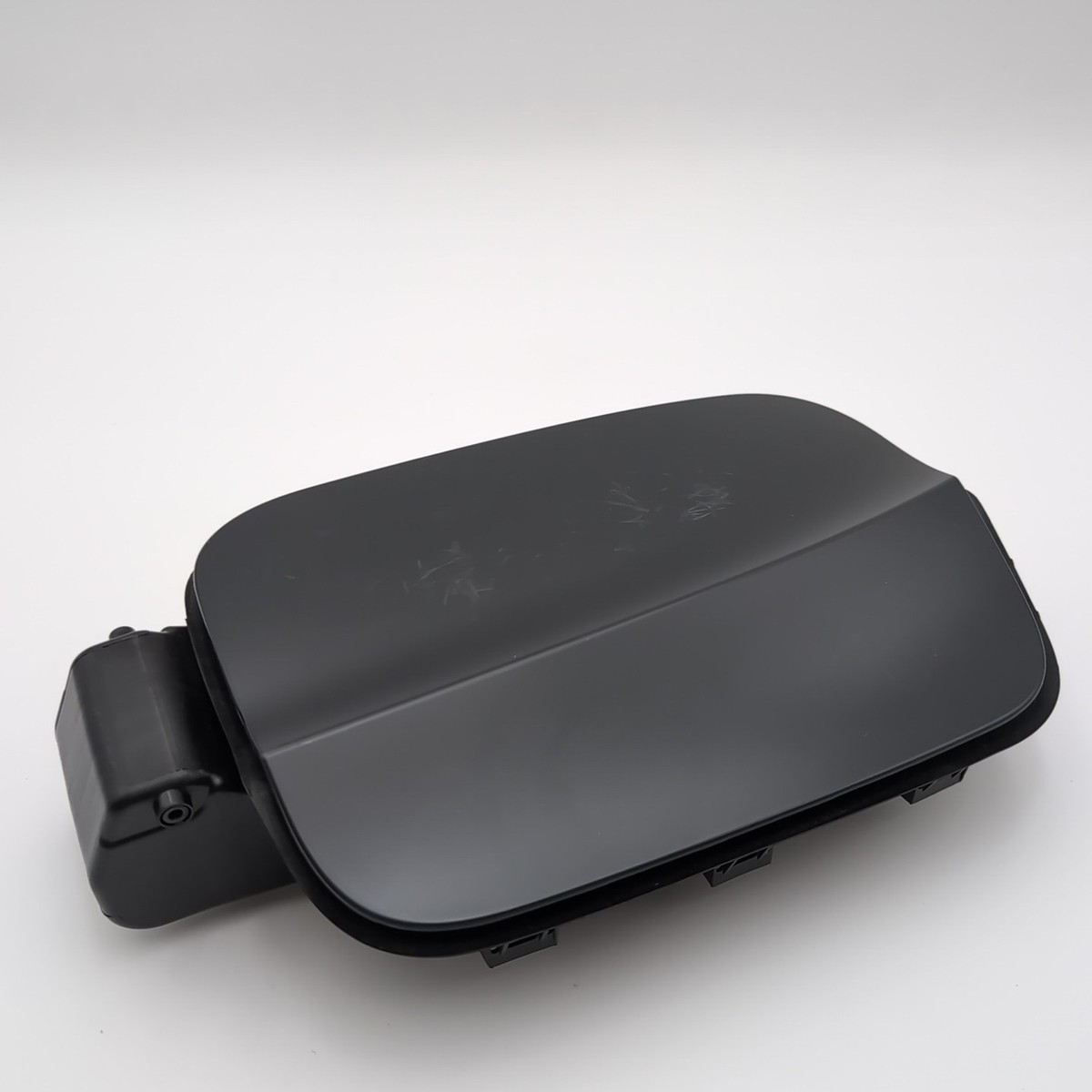 2018 - 2025 Volkswagen Atlas Gas Fuel Tank Door Filler Cover Cap