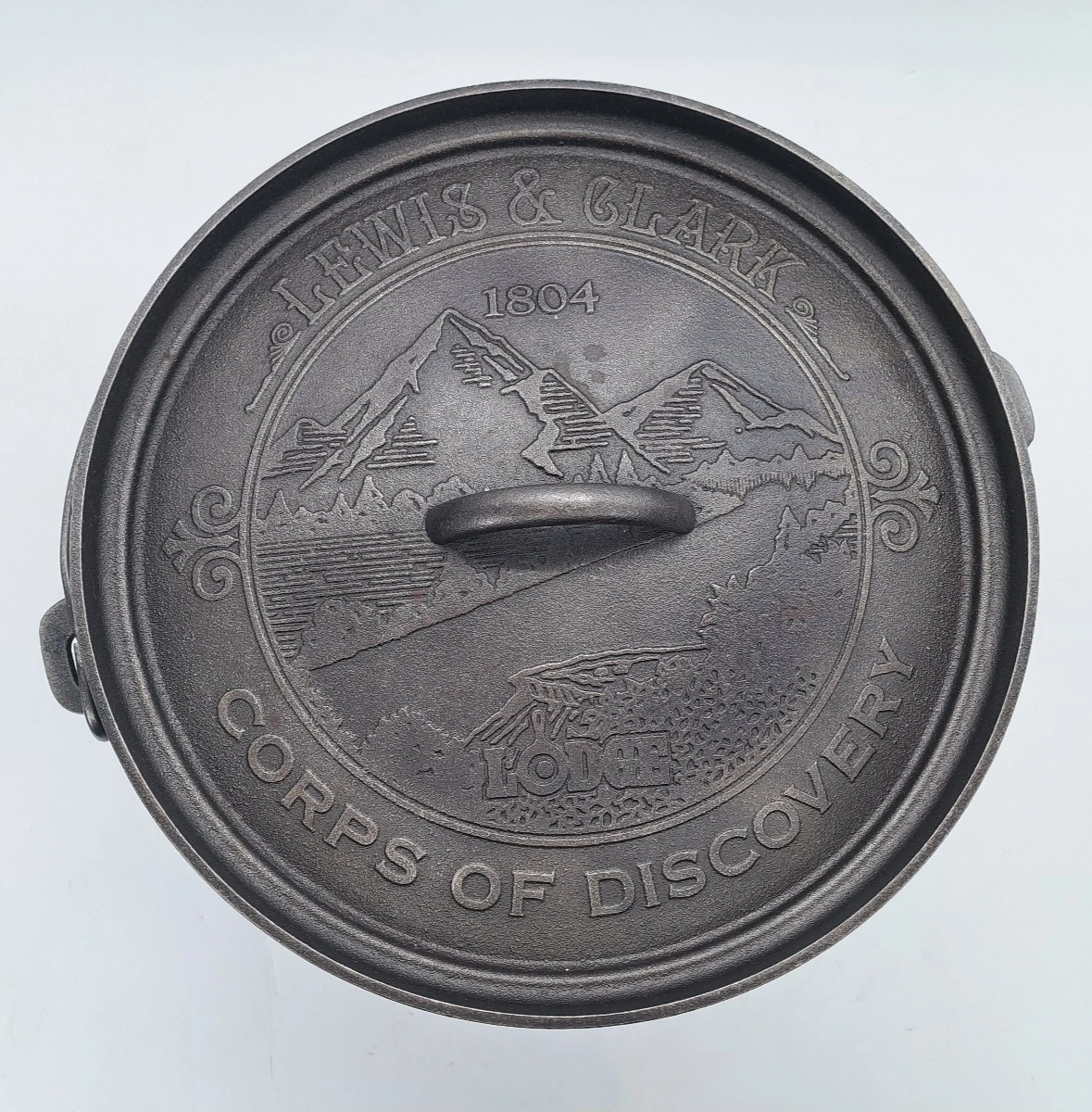 Vintage Lodge Lewis and Clark 12" Cast Iron Dutch Oven, Corps of Discovery 1804