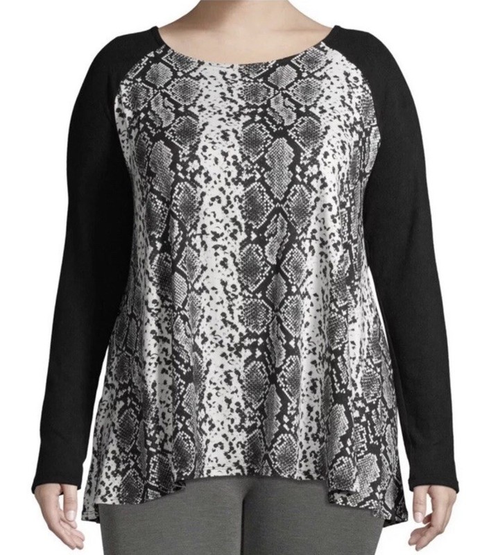 Love Sadie Womens Black Snake Skin Print Plus Size Top Size 4X NWOT