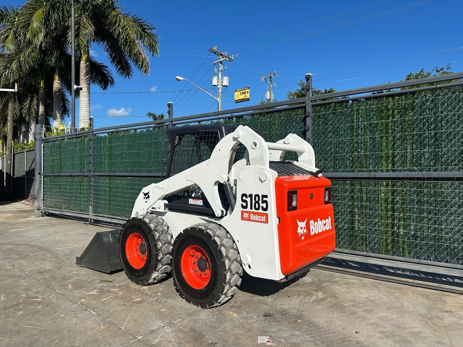 2004 BOBCAT S185- STANDARD CONTROLS- NO DEF -LOW HOURS