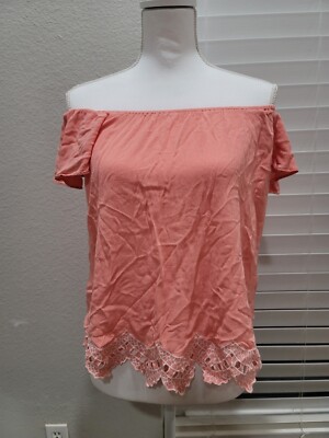 Women's off-the-shoulder Cute Coral Top Size Small