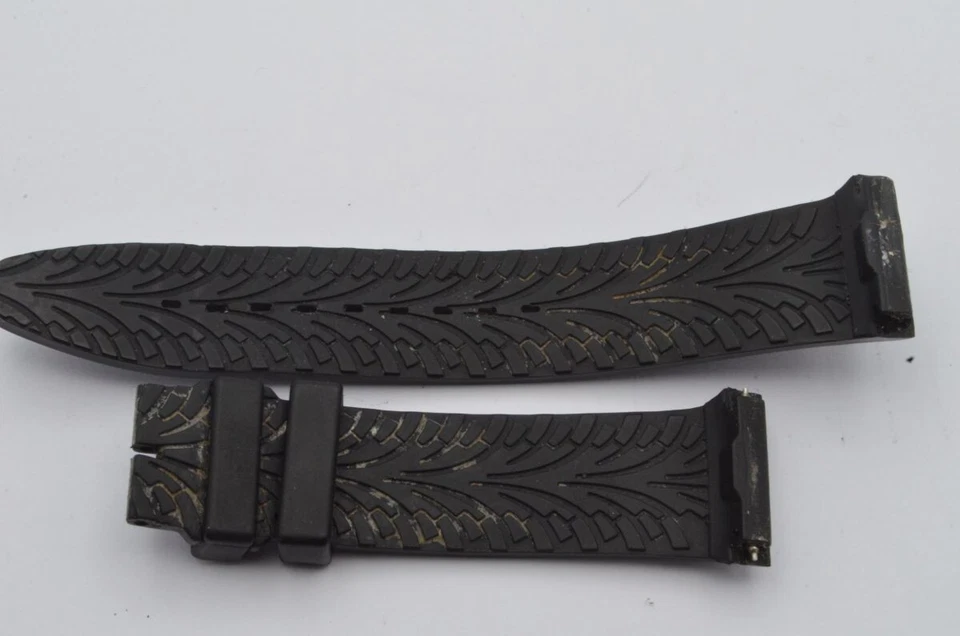 保时捷设计橡胶手链 22 毫米 适用于扣 18 毫米 状况良好 — 第 2/2 张图片