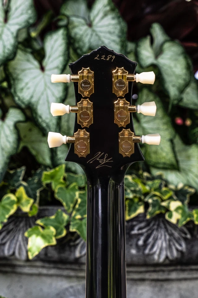 Knaggs Kenai/T.O.M./Gold HW/Black Gloss - Image 3 of 4