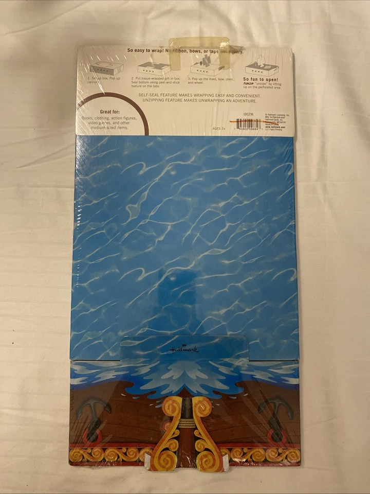 Hallmark Barco Pirata Caja de Regalo Divertida Cremallera Envoltura de Cumpleaños Foto 2 de 4