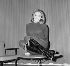 Honor Blackman The Avengers James Bond Girl 10x10 giclee photo 