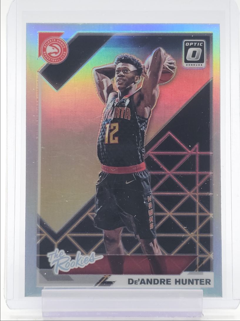 DE'ANDRE HUNTER 2019-20 DONRUSS OPTIC THE ROOKIES HOLO PRIZM HAWKS RC Q0757