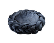 NWT MuttNation Fueled by Miranda Lambert Braided Pet Bed, Medium Dog Bed