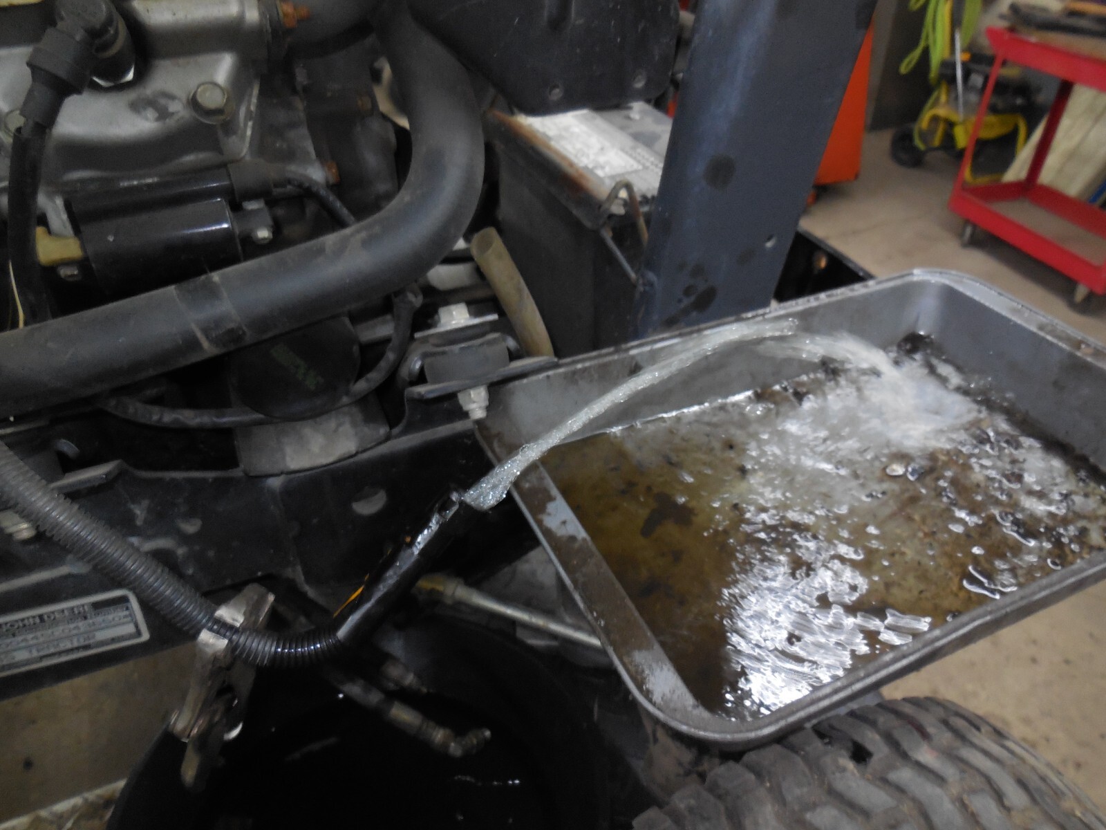 John Deere 445 Fuel Pump, LEVEL,AND SENDER ASS'Y. AM117276 AM117108