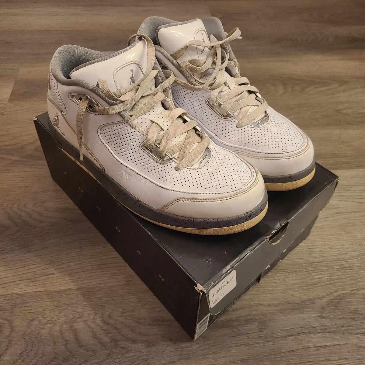 Jordan shoes hotsell size 9.5