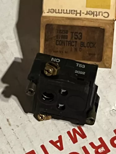 eaton t53 contact block nos poor packaging