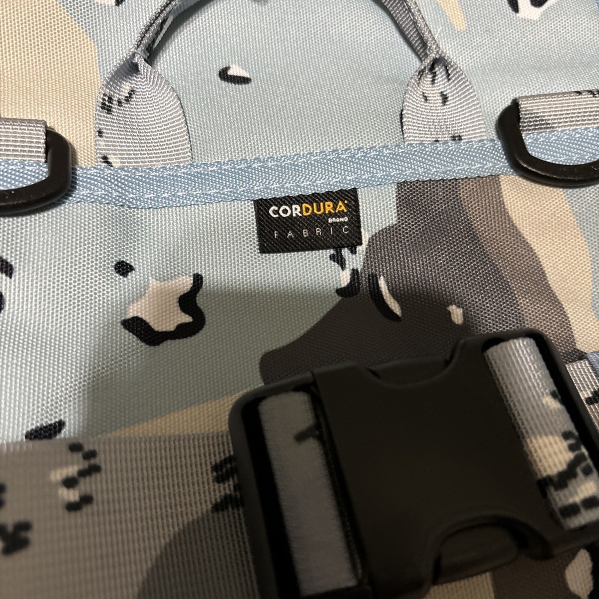 Supreme 20ss waist bag（ブルーチップカモ） Supreme SS20 Blue Chocolate Chip Camo Mesh Waist Bag Box