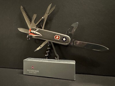 RARE! GENUINE VICTORINOX SWISS ARMY HUNTING KNIFE 