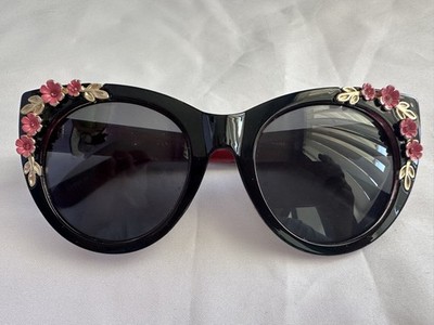 OVERSIZED Vintage Retro Cat Eye Style SUNGLASSES Large Black Frame Floral Design