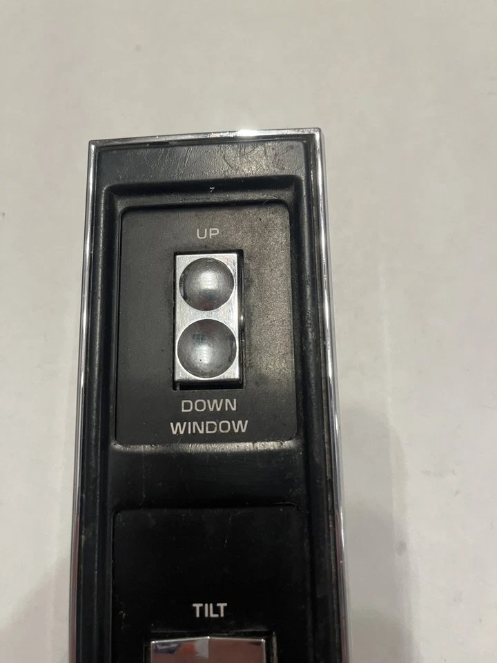1985-1993 Cadillac Fleetwood Interruptor de Assento de Janela de Energia Frontal Passageiro Fabricante de Equipamento Original - Imagem 2 de 4