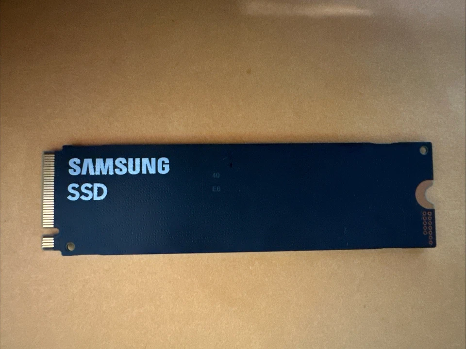 Unidad SSD Samsung PM9A1 512 GB M.2 PCI EXPRESS GEN4 X4 MZVL2512HCJQ MZ-VL25120 Foto 2 de 2