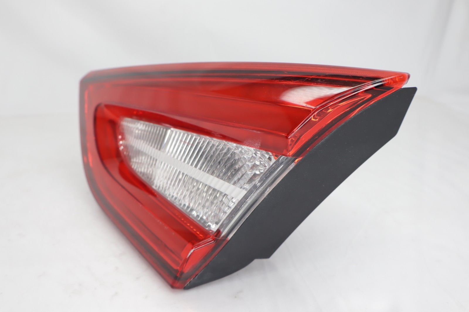 Maserati Quattroporte 2014-2017 REAR+RIGHT+INNER Tail light