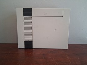 NES-001 Nintendo Entertainment System Console Only For Parts